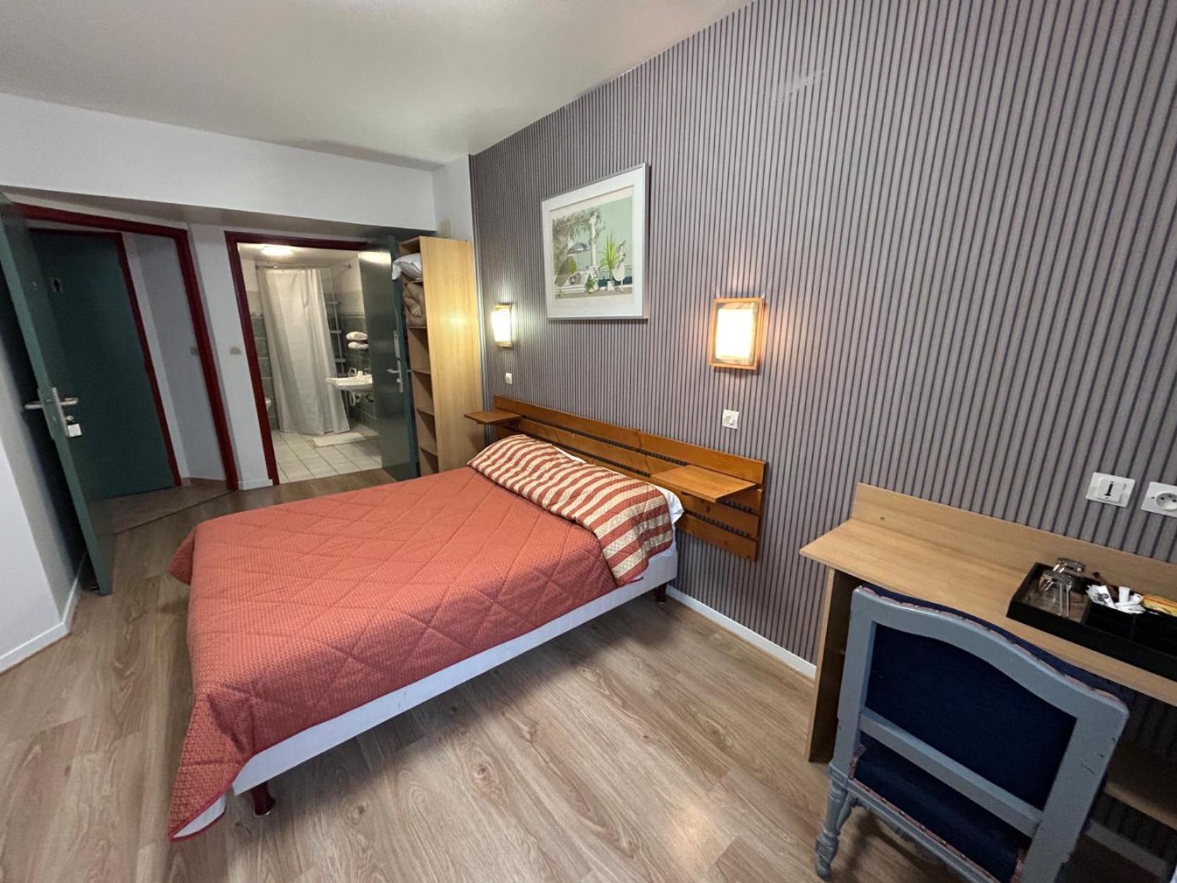 Chambres D'Hotes Du Colvert Forges-les-Eaux Eksteriør billede