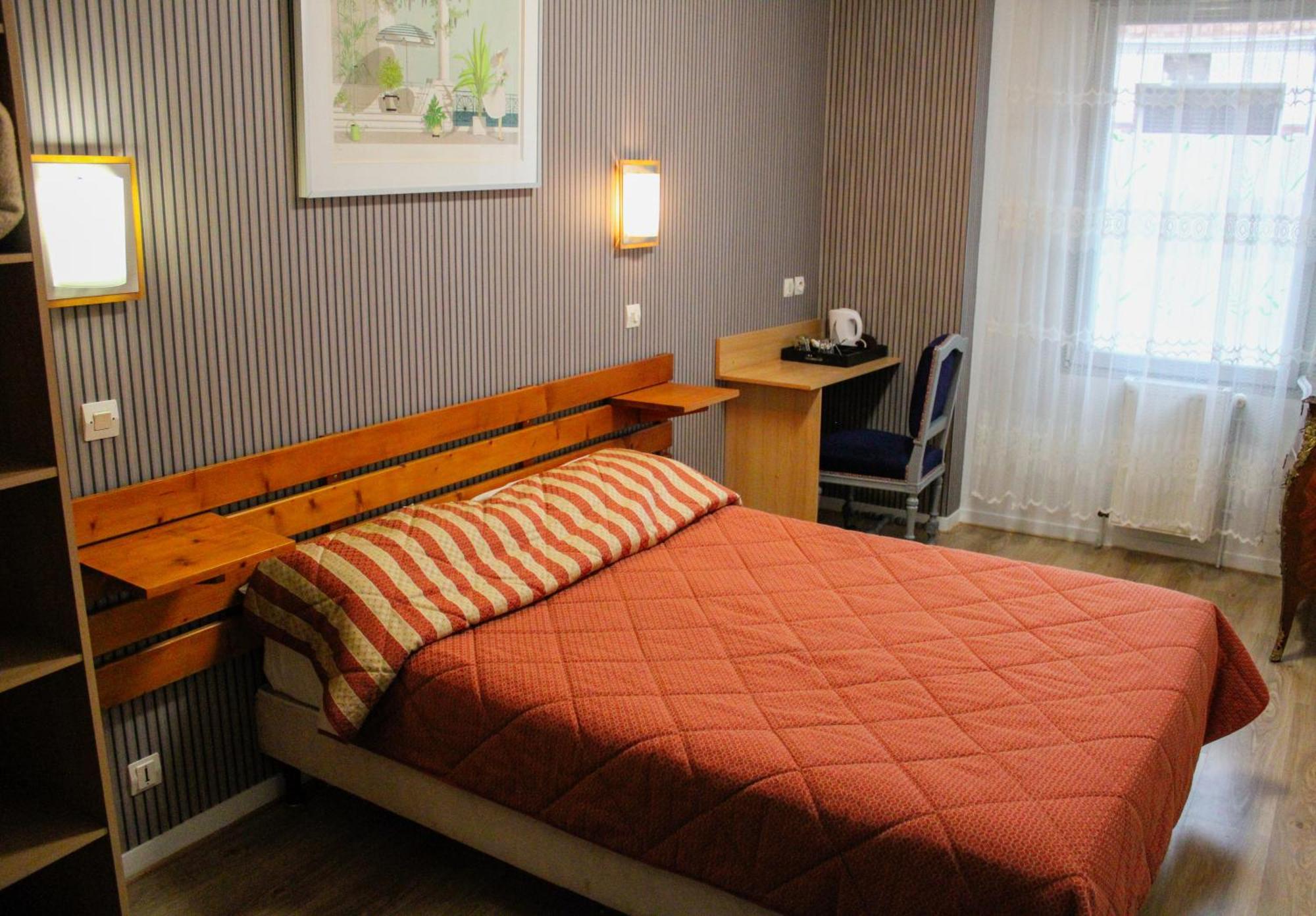 Chambres D'Hotes Du Colvert Forges-les-Eaux Eksteriør billede